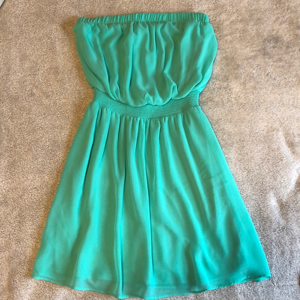 Strapless Express dress